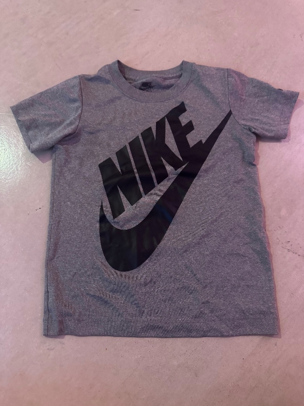 Nike Boys' Sportswear Futura Logo T-Shirt - Heather Grey - Size Small (6-7)